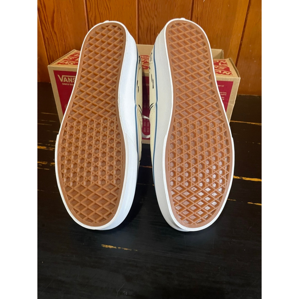 Men's Vans Looney Tunes Sneakers Size 8 Beige Blue - Picture 9 of 9